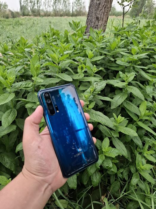 Honor 20 Pro // yengi 256 gb
