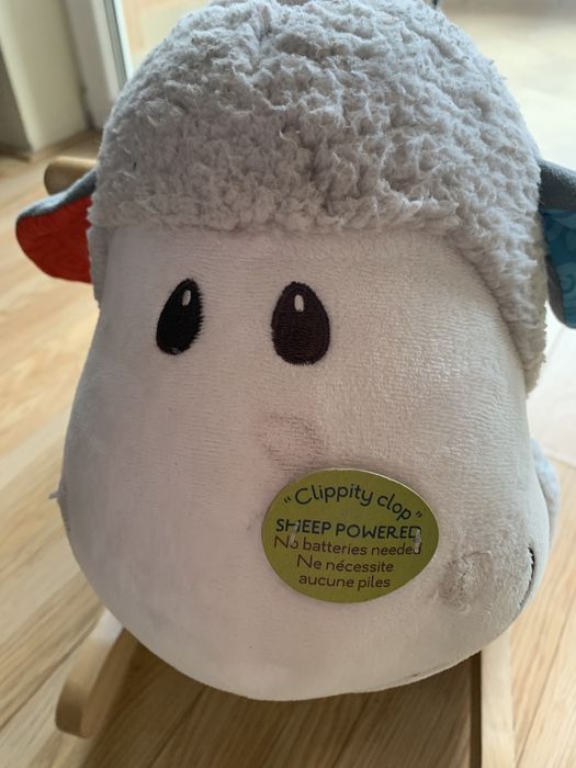 Бебешка играчка - Сладка люлееща се овца