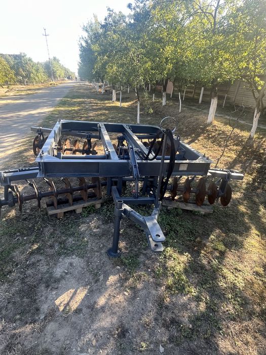 Disc si plug de vanzare