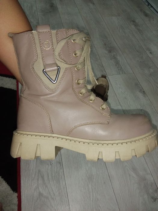 Етік кузгі қыздарға