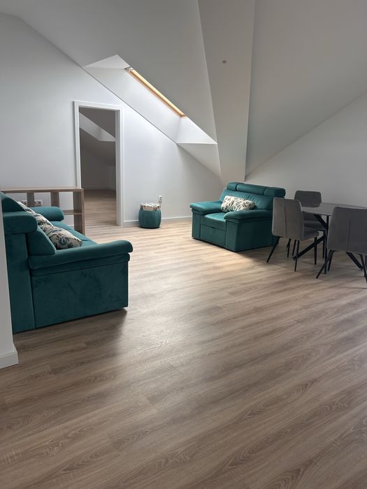 Inchiriez 4 apartamente separat ,impreuna Floredti