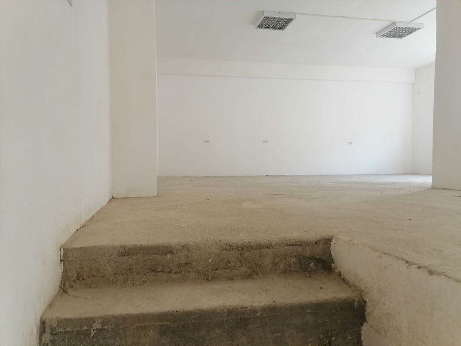 Бино сотилади,шахар марказ,2 этаж+подвал