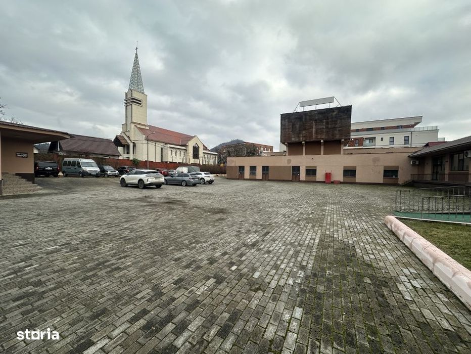 Teren 6000 mp (PUZ P+4) & Spatii Comerciale - Baia Mare