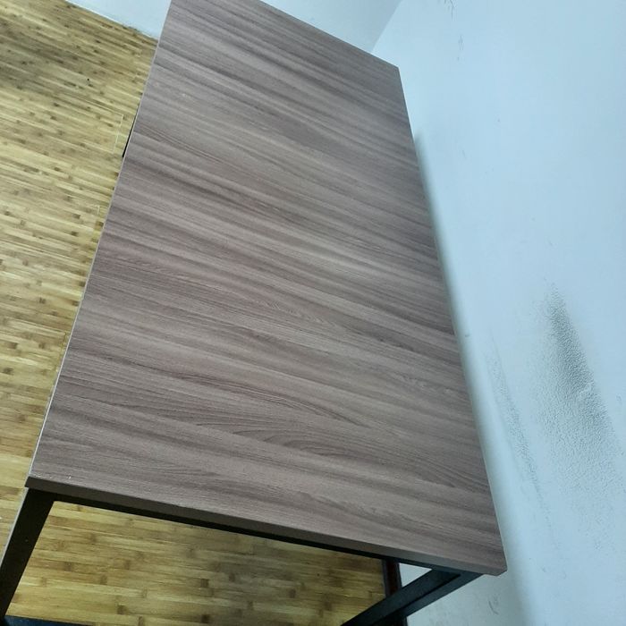 Продам стол. Стол
