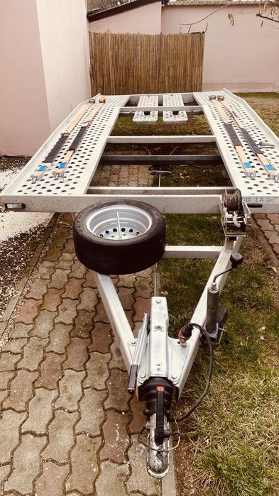 Vand Trailer auto