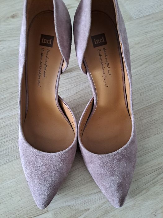 Туфли замшевые на каблуке