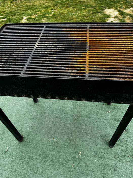 Vand gratar pentru targuri 2 buc 1.20m