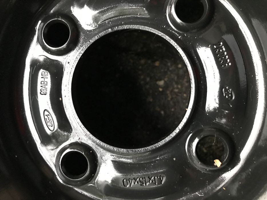 Резервна гума ( патерица )