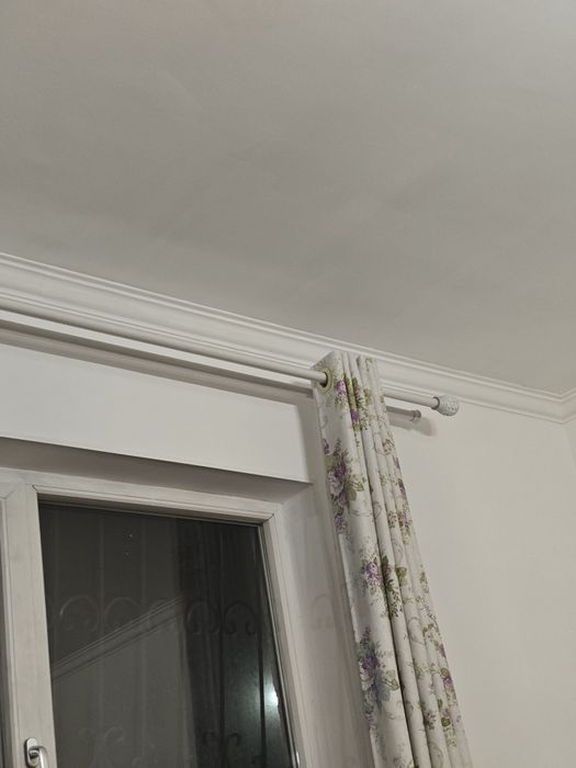 Карнизы белые двойной идеальное
