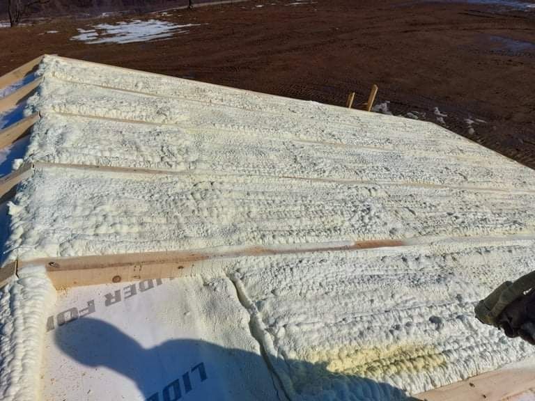 Izolatie cu spuma poliuretanica