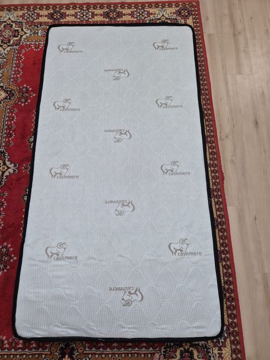 Продам матрас размер 1000×1900×20