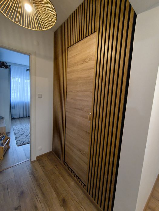 Vând apartament 4 camere Mioveni, renovat total, liber, finisaje deosebite
