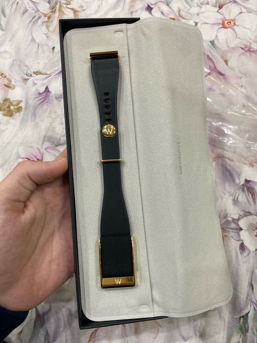 Whoop LeatherLuxe BLACK & GOLD