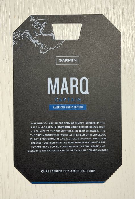 Smartwatch Garmin MARQ Captain American Magic Edition | Titan + Safir | Cutie completă | 3 brățări
