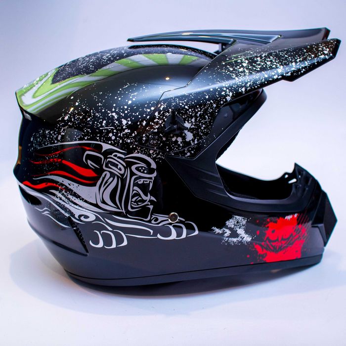 Каска подходяща за мотокрос , планински велосипед , ел. тротинетка