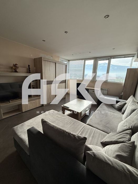 Дава се под наем Двустаен апартамент в София, Студентски град - 68 кв.м за 698.19 € - Снимка #1