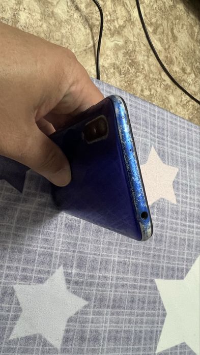 Продам сотовый телефон Mi 9 lite