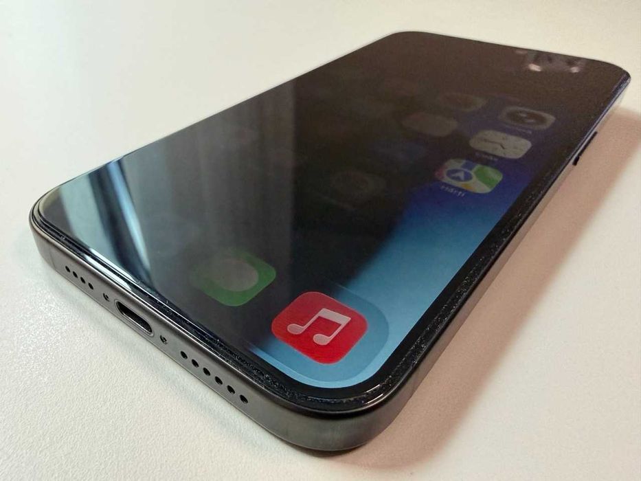  Apple / iPhone 15 Pro Max / 512 Gb / Black Titanium