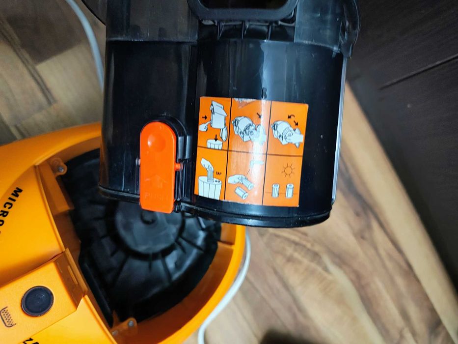 Zanussi 1500 w fara sac aspirator cu fir