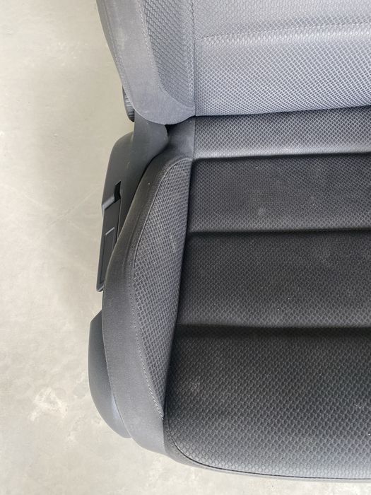 Седалки за фолксваген голф 5