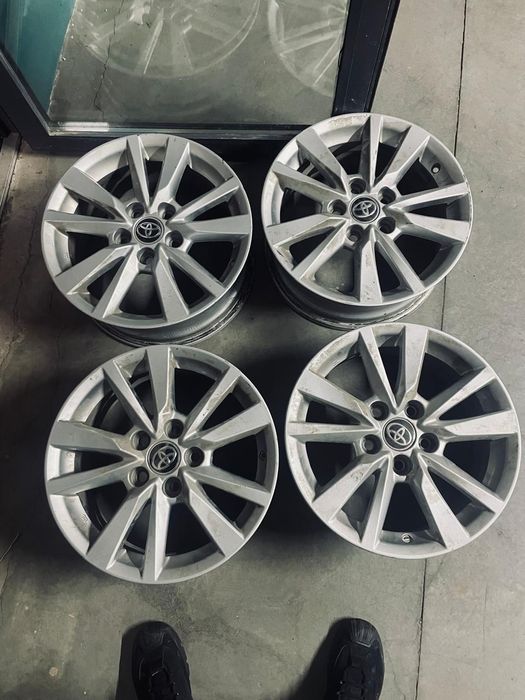 Оригинальные диски от камри-70