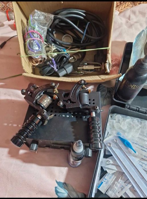 Mașină de tatuat