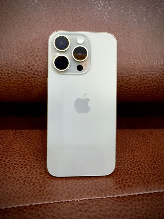 Продам iPhone  15 pro 128 gb
