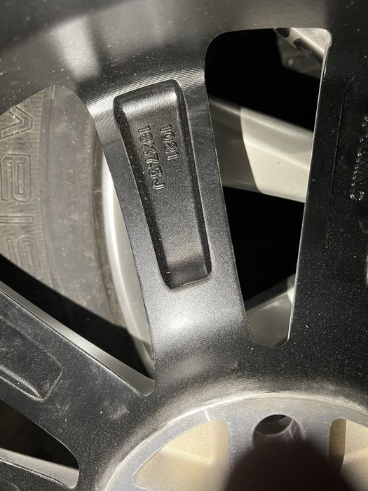 Продам диски с покрышками 235/55/R18