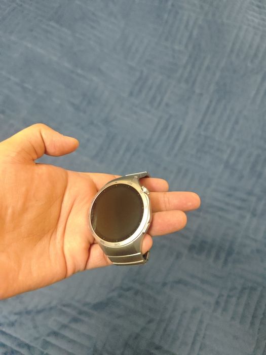 Продам часы Huawei watch gt4