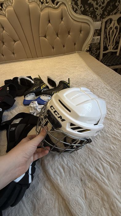 Хоккейный шлем ссм детский