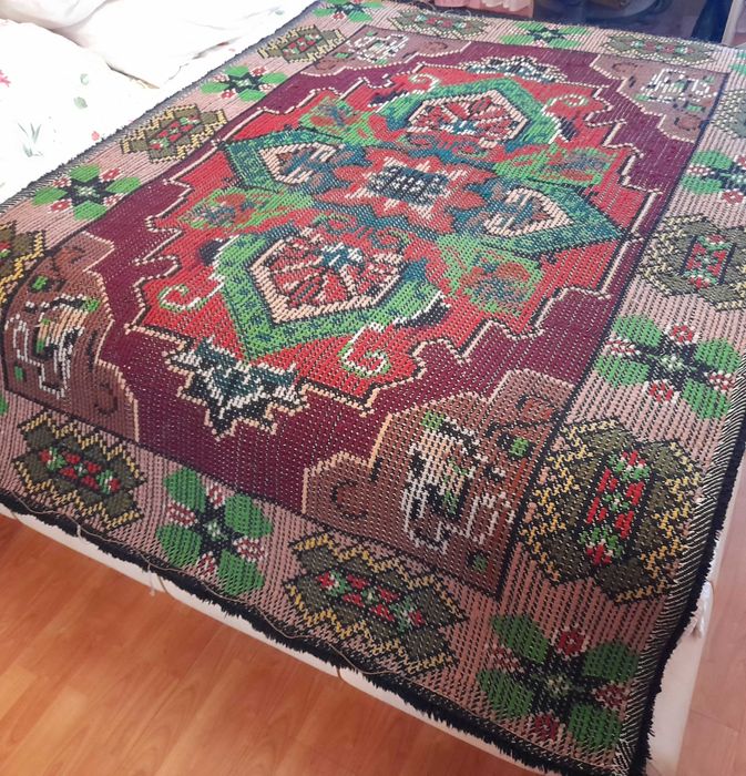 Чисто нов неизползван ръчно тъкан вълнен килим от соца