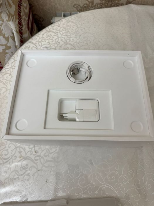 Ноутбук или макбук