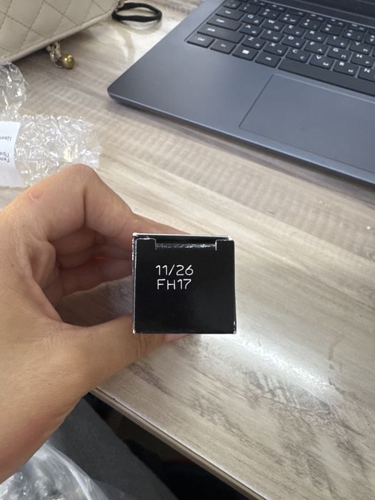Продам новые помады
