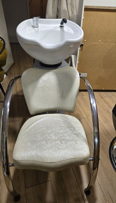 Измивна колона +подарък стол