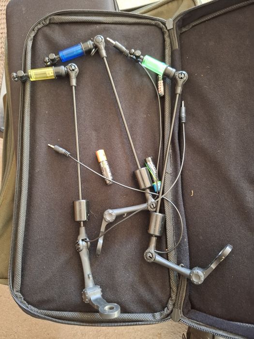 Шаранджийски комплект Daiwa crosscast макари Daiwa Ninja 3.90 3.5lb въ