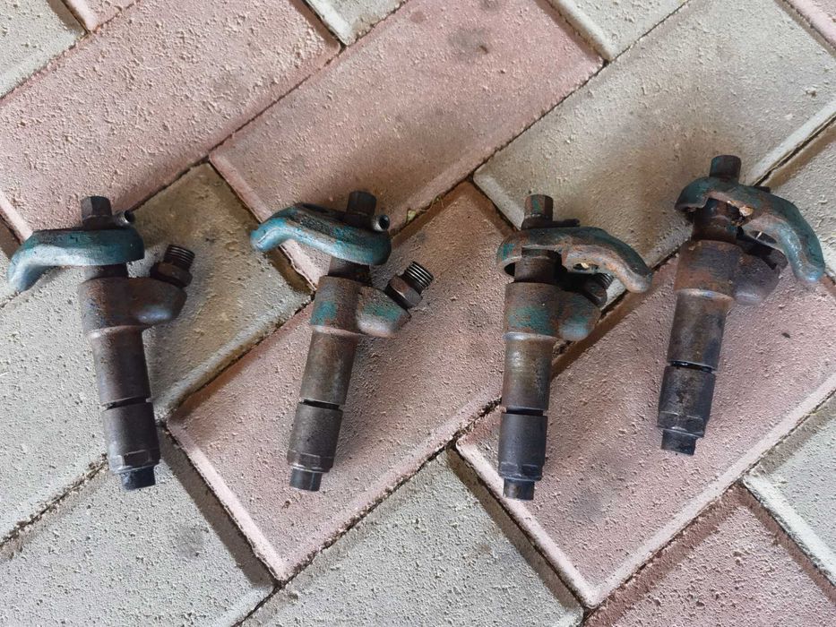 Injectoare tractor Fiat 315