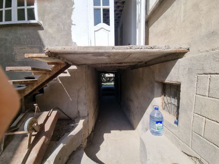 Участка сотилади 7 сотих