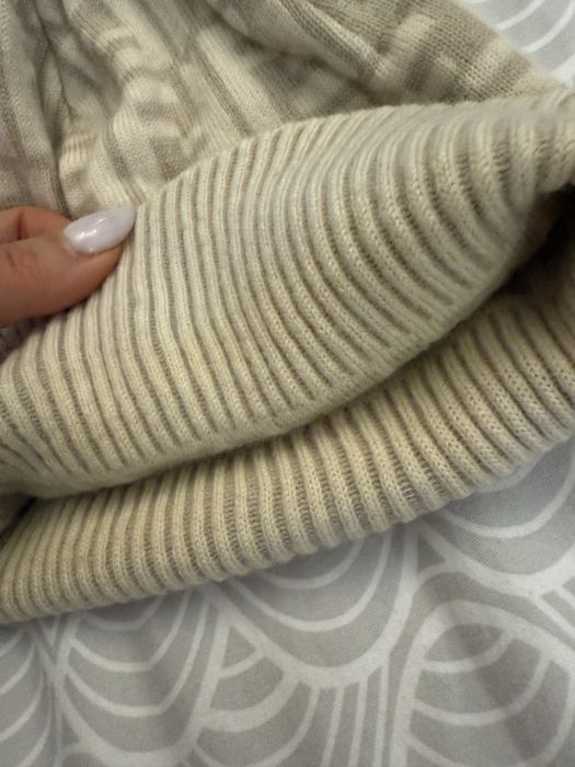 Оригинална вълнена шапка Fendi