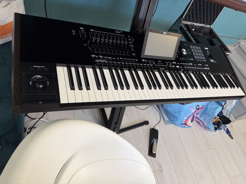 Korg Pa5X cu 76de clape