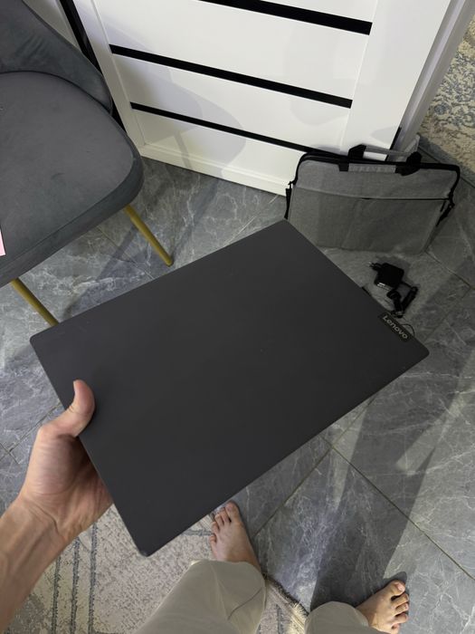 Офисный ноутбук Lenovo