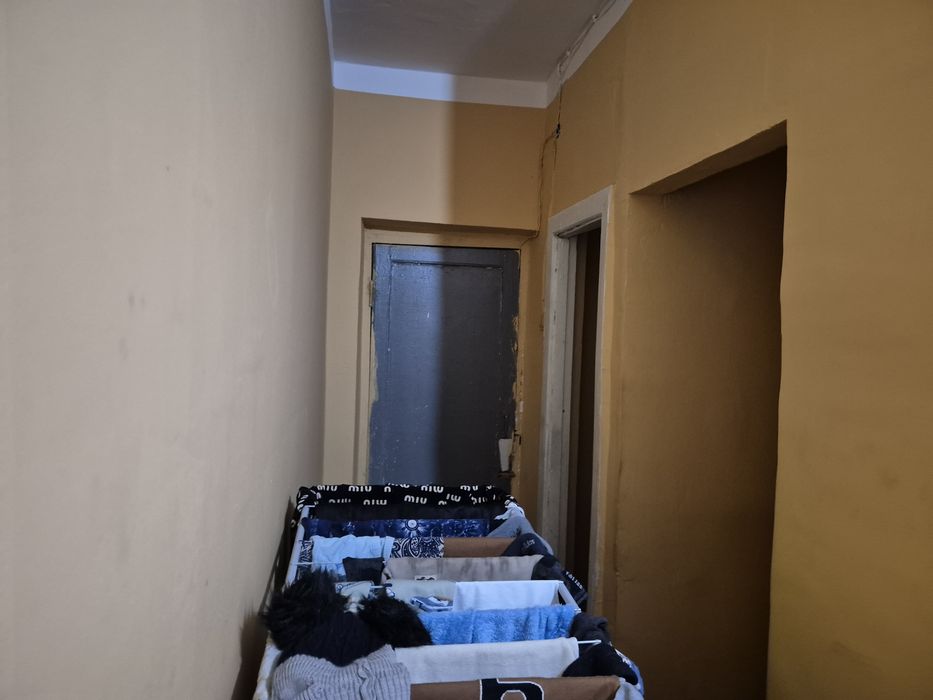 Sirdaryo shahar Shirin MFY da 4 xonali dom sotiladi