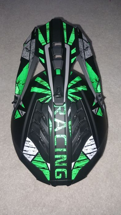 Casca noua de la ultra pentru atv/cross