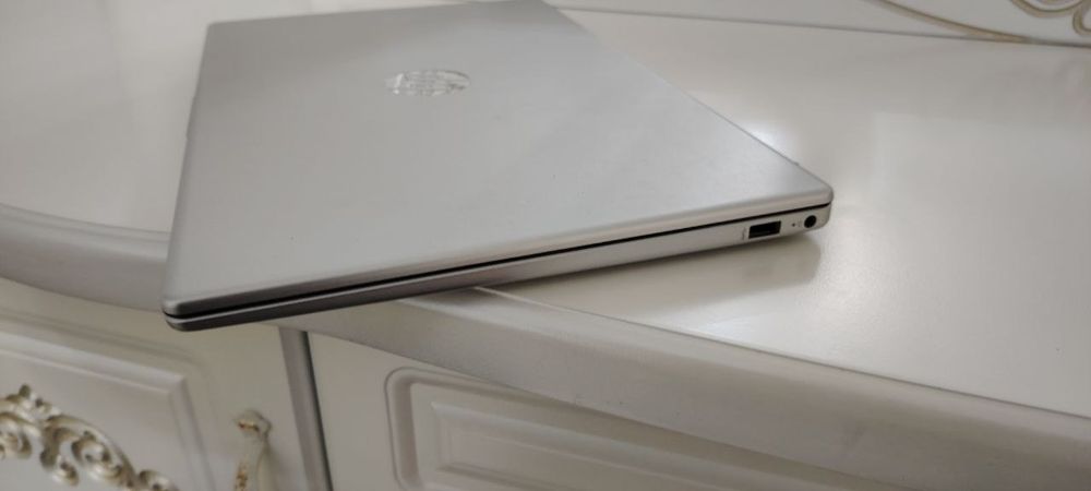 Продаётся почти новый ноутбук