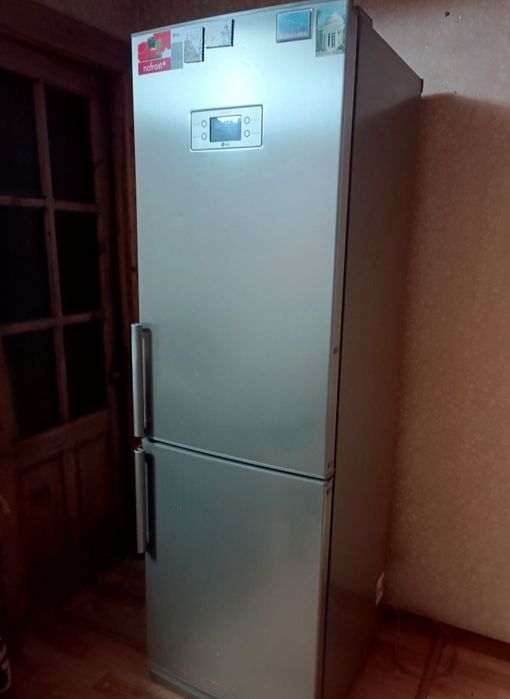 Продам холодильник ноуфрост