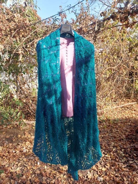 Шаль, платок,  косынка.