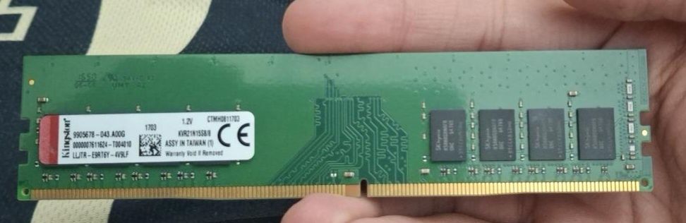 Kingston 8 ГБ DDR4 2400 МГц: