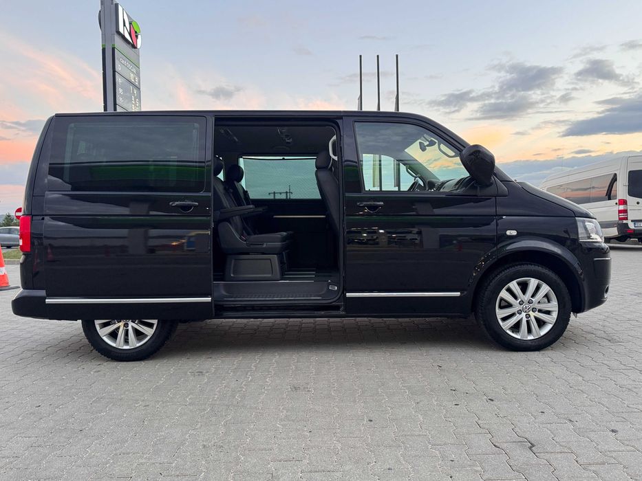 VW Multivan T5 HIGHLINE -AN 08/2013 -2.0 TDI–179 Cp DSG2 : 200.000 KM