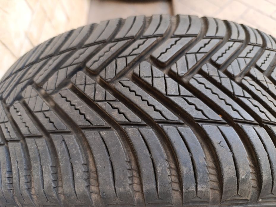 Всесезонни гуми Hankook 185/50/16
