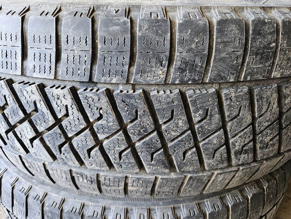 215/65R16C Lassa