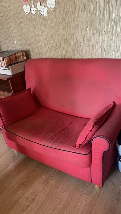 Диван двухместный